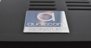 Oppo BDP-105D Audiocom Signature Logo