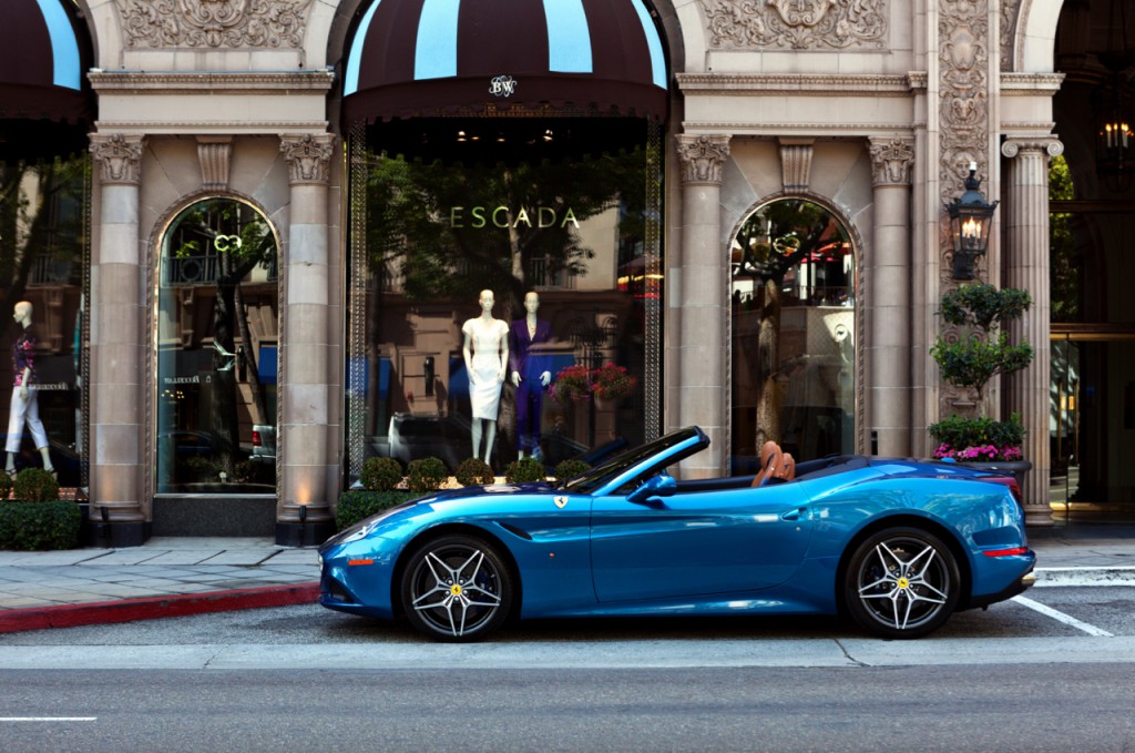 Ferrari California T Cabriolet mit JBL Pro