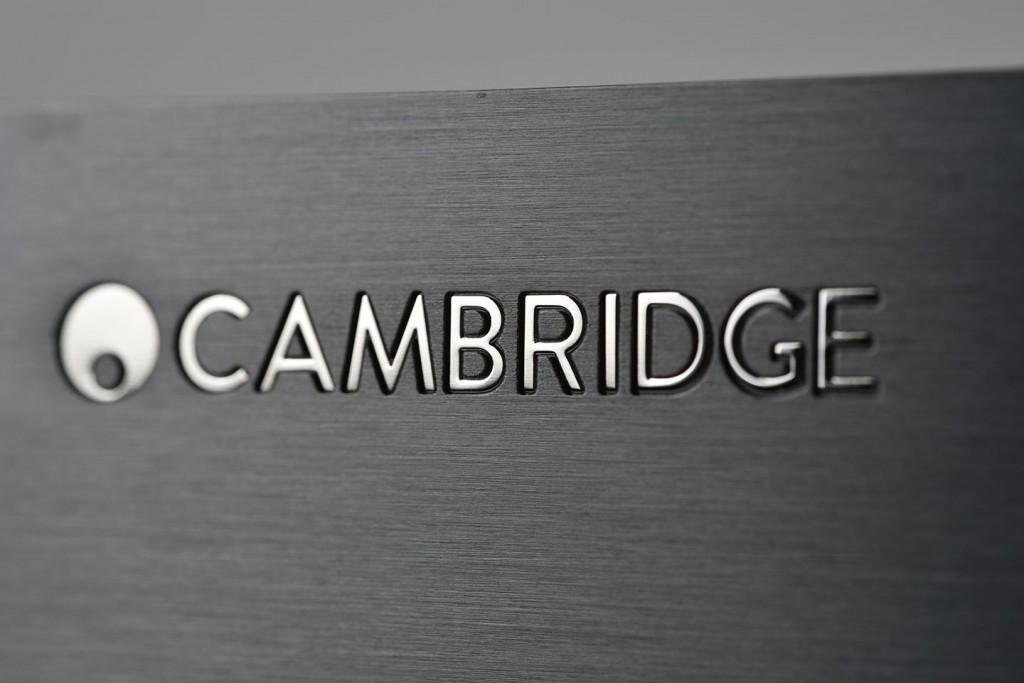 Cambridge CXU Detailansicht Logo