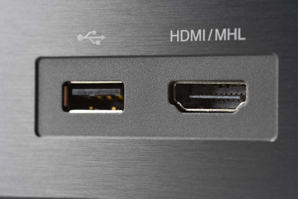 Cambridge CXU Detailansicht Front USB und HDMI