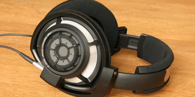 Sennheiser HD 800 S table top