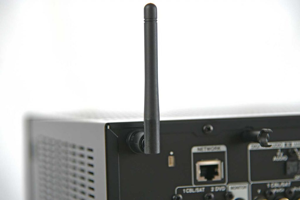 Denon AVR-X2300W Antenne