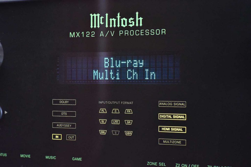 McIntosh MX122 Front-Display