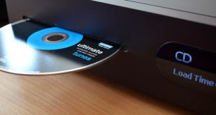 Der Audiolab 8300 CD mit Slot-Laufwerk