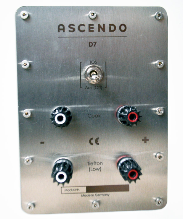 Ascendo D7 Active – Anschluss