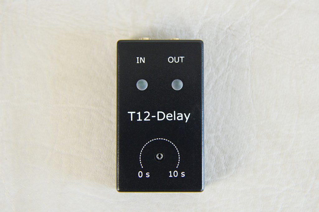 Steckdose mit verzögerter Einschaltung: Antrax T12-Delay kann 12V-Triggersignale verzögert weitergeben