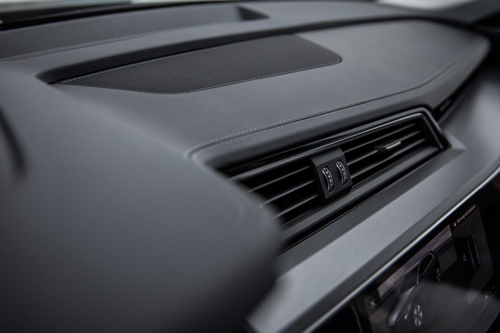 Fahrt im Prototypen des Audi e-tron 2018