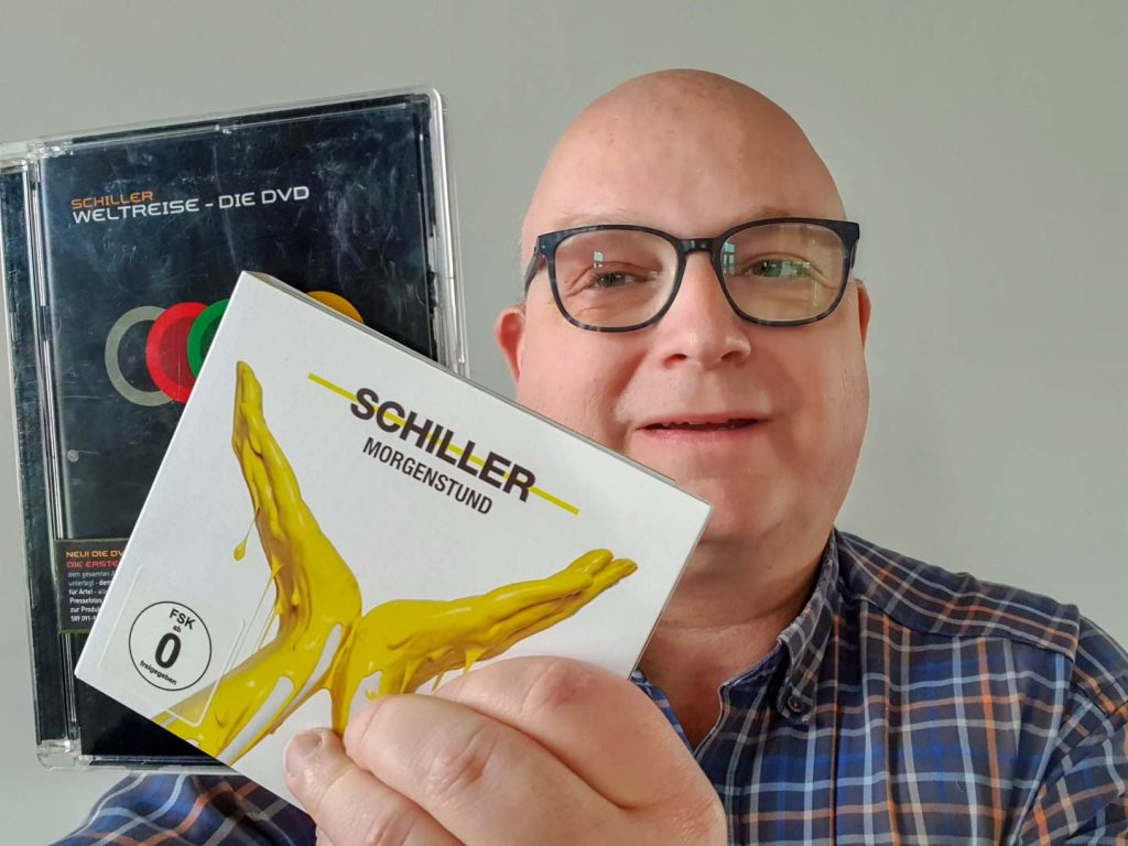 Schiller's 1. DVD von 2001 und die Blu-ray von 2019 (Foto: R. Vogt)