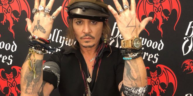 Johnny Depp mit seiner VDB Uhr