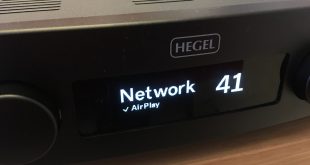 Hegel H120 OLED display