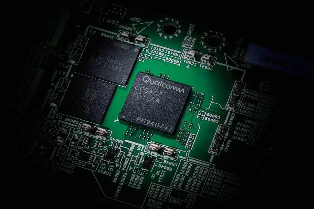 Das neue digitale Herz der Aventage-Serie: 64 Bit Quadcore-Prozessor Qualcomm® QCS407 (Foto: Yamaha)