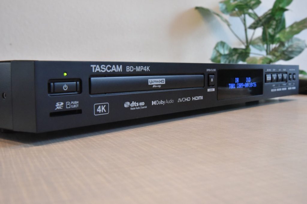 Tascam BD-MP4K (Foto: R. Vogt)