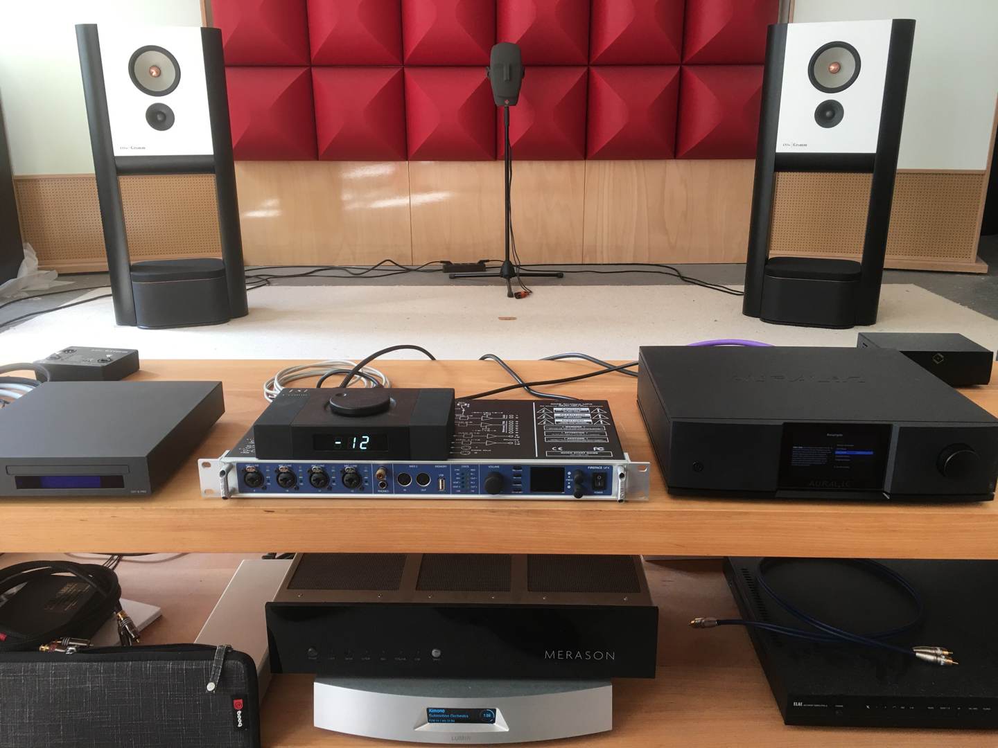 Auralic Sirius G2.1 with Grimm Audio LS1be + SB1 at LowBeats listening Suite