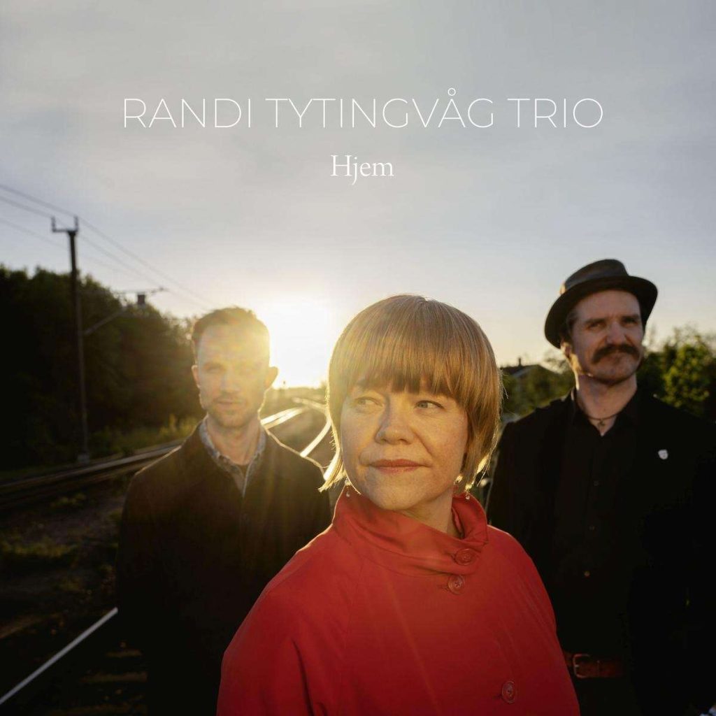 Randi Tytingvåg Trio „Hjem“ Cover