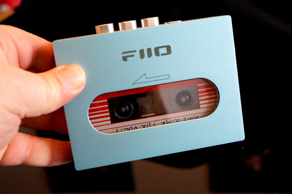 Mobiler Cassettenplayer FiiO CP13: kaum größer als die Cassette selbst (Foto: R. Vogt)