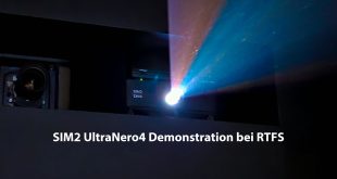 RTFS: Projektor-Demo SIM2 UltraNero4 Highend-DLP-Projektor (Foto: R. Vogt)